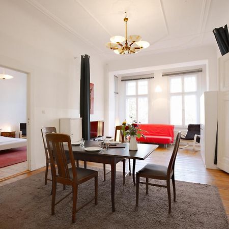 Elegante Altbauwohnung Berlin Exterior photo